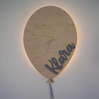 Dřevěná lampa se jménem - balón