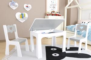 Dětský stůl a dvě židličky - šedé srdíčko